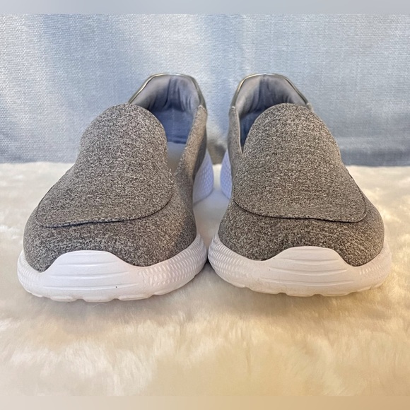 Lands’ End Gatas Ladies Gray Slip-on Walking Shoes - Picture 3 of 11